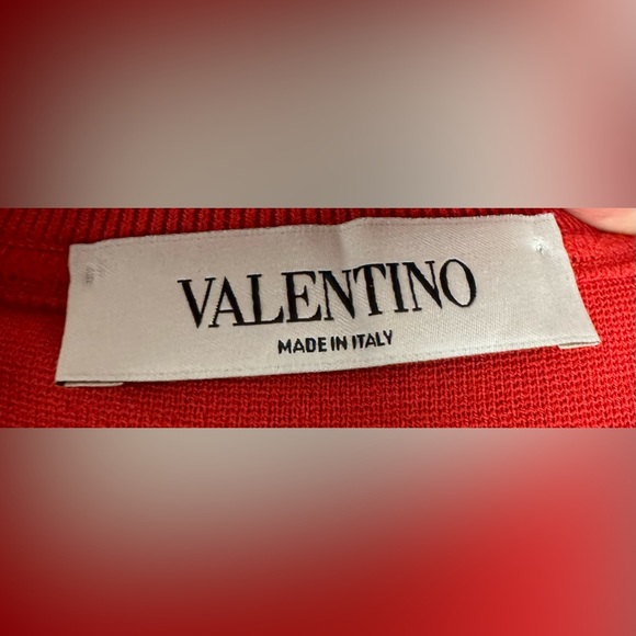Valentino NWT VALENTINO Red Flare Back Crew Sweater Top Size M $1895 - Picture 3 of 4